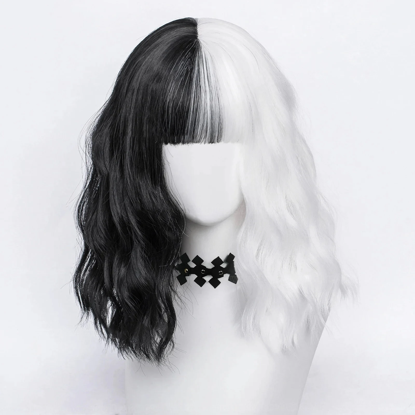 Convention Anime Cruella de Vi - Cosplay Anime White Hair recension och pris
